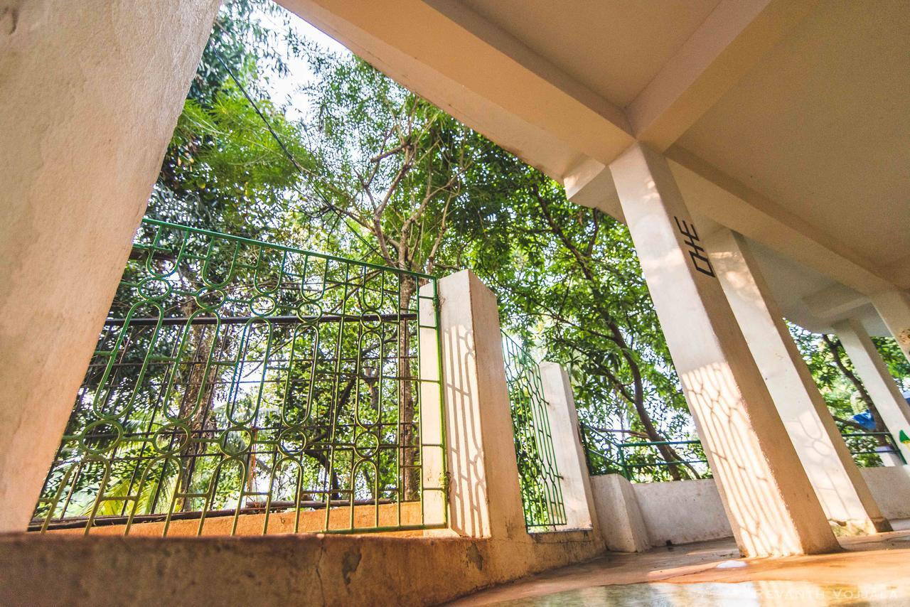 Arambol By Roadhouse Hostels, Goa Buitenkant foto