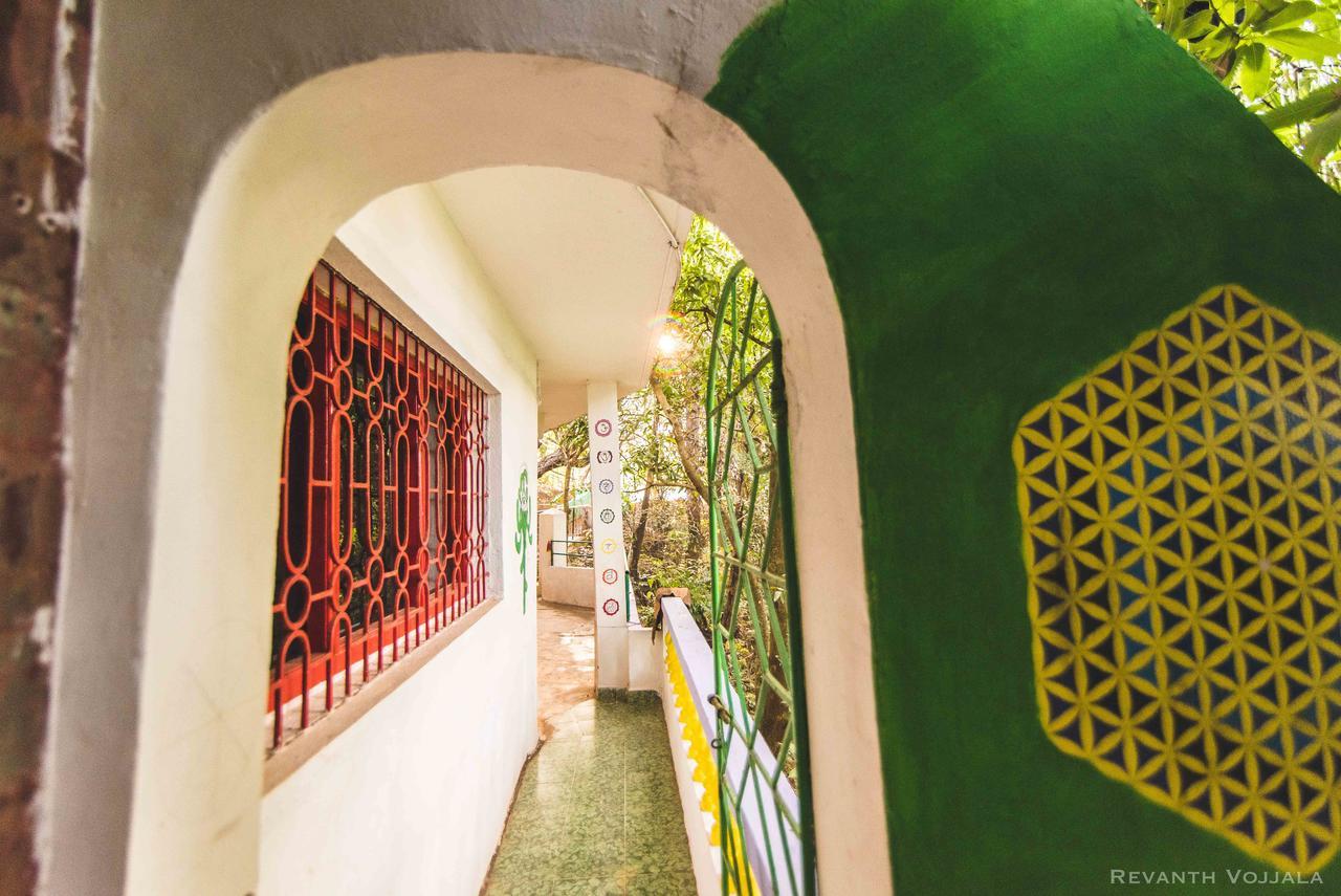Arambol By Roadhouse Hostels, Goa Buitenkant foto