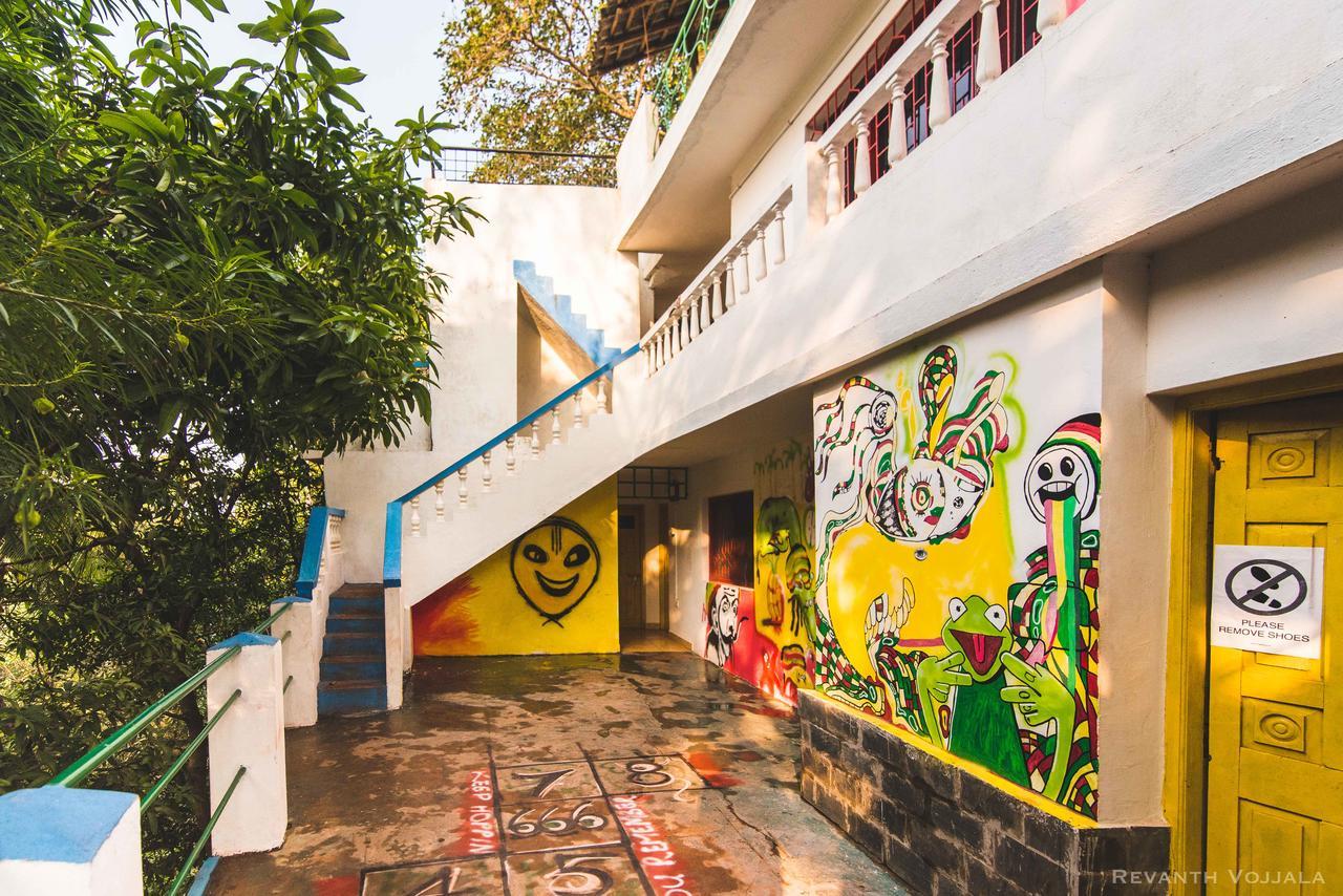 Arambol By Roadhouse Hostels, Goa Buitenkant foto